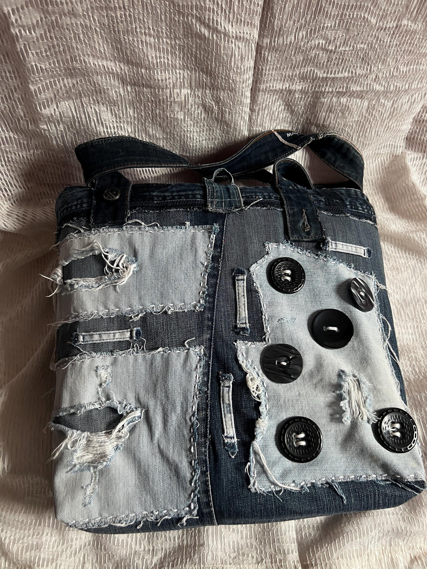 Raw & Layered Serisi : BLACK BUTTON