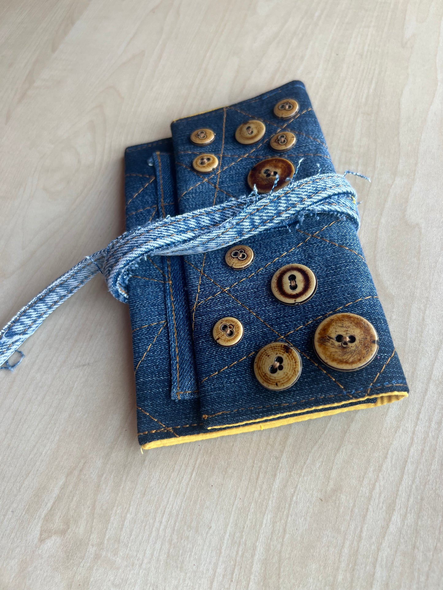 Denim Tütün Kesesi / Buttons