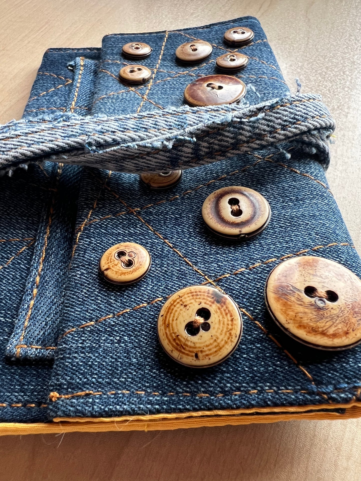 Denim Tütün Kesesi / Buttons