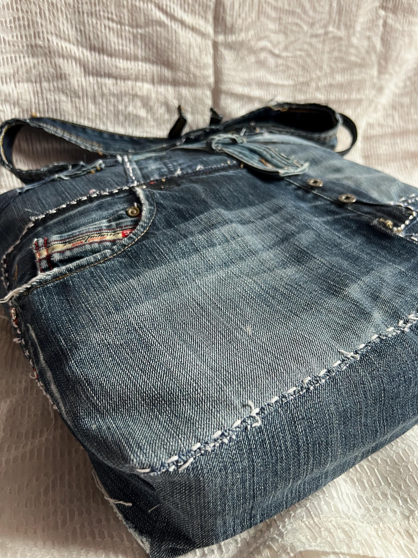 Raw & Layered Serisi : BLACK BUTTON